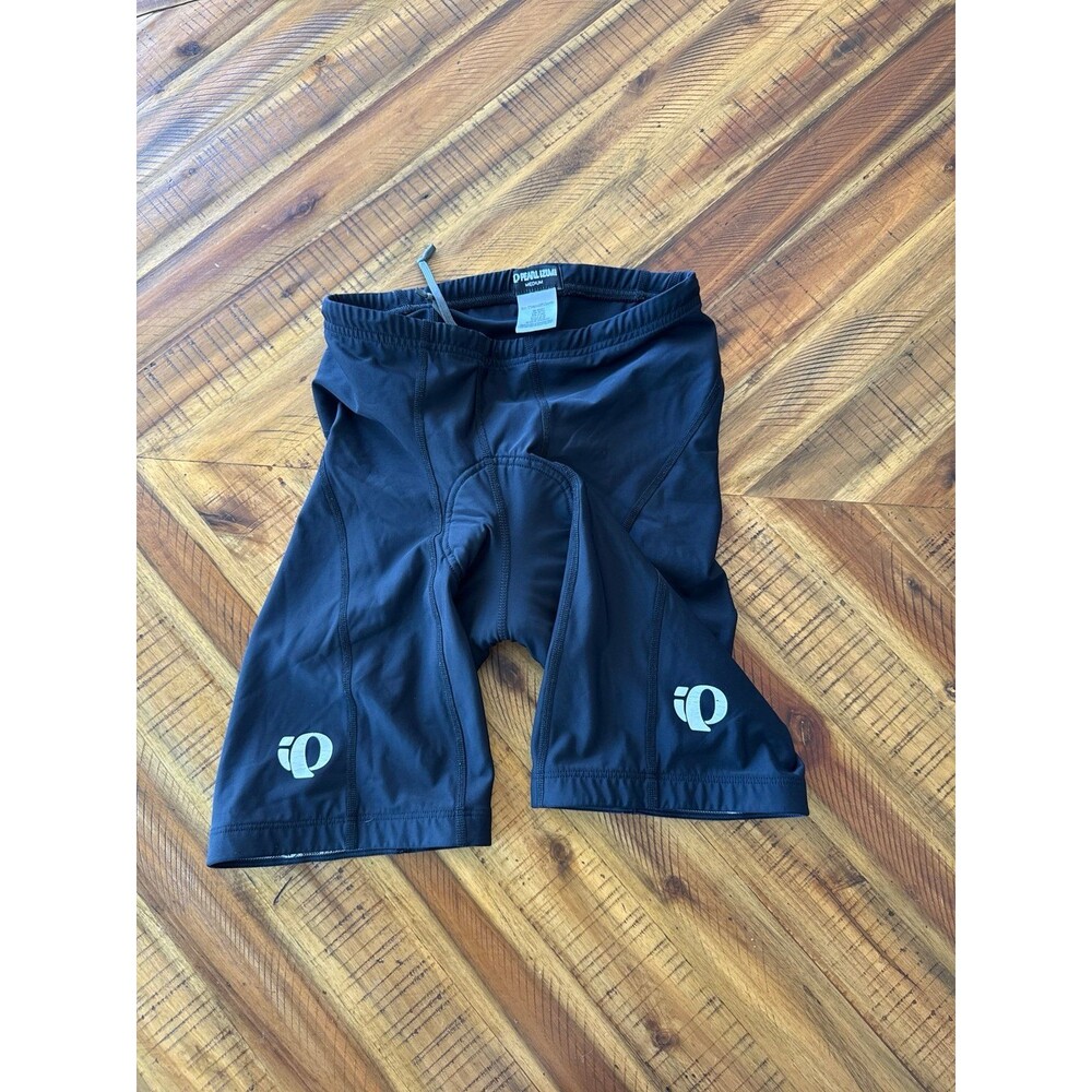 Pearl Izumi black cycling shorts with SELECT Levitate chamois pad medium